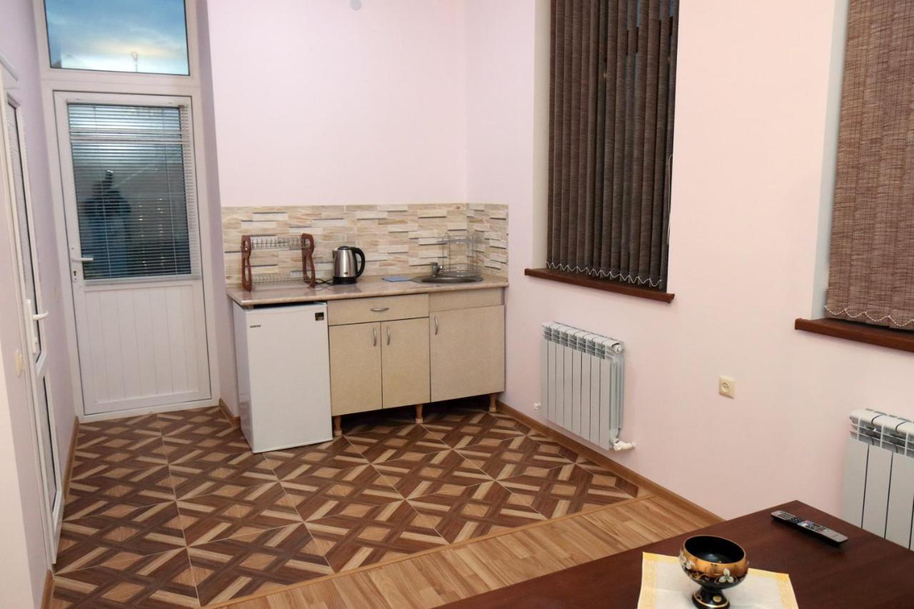 Vanand Guest House Ґюмрі Екстер'єр фото