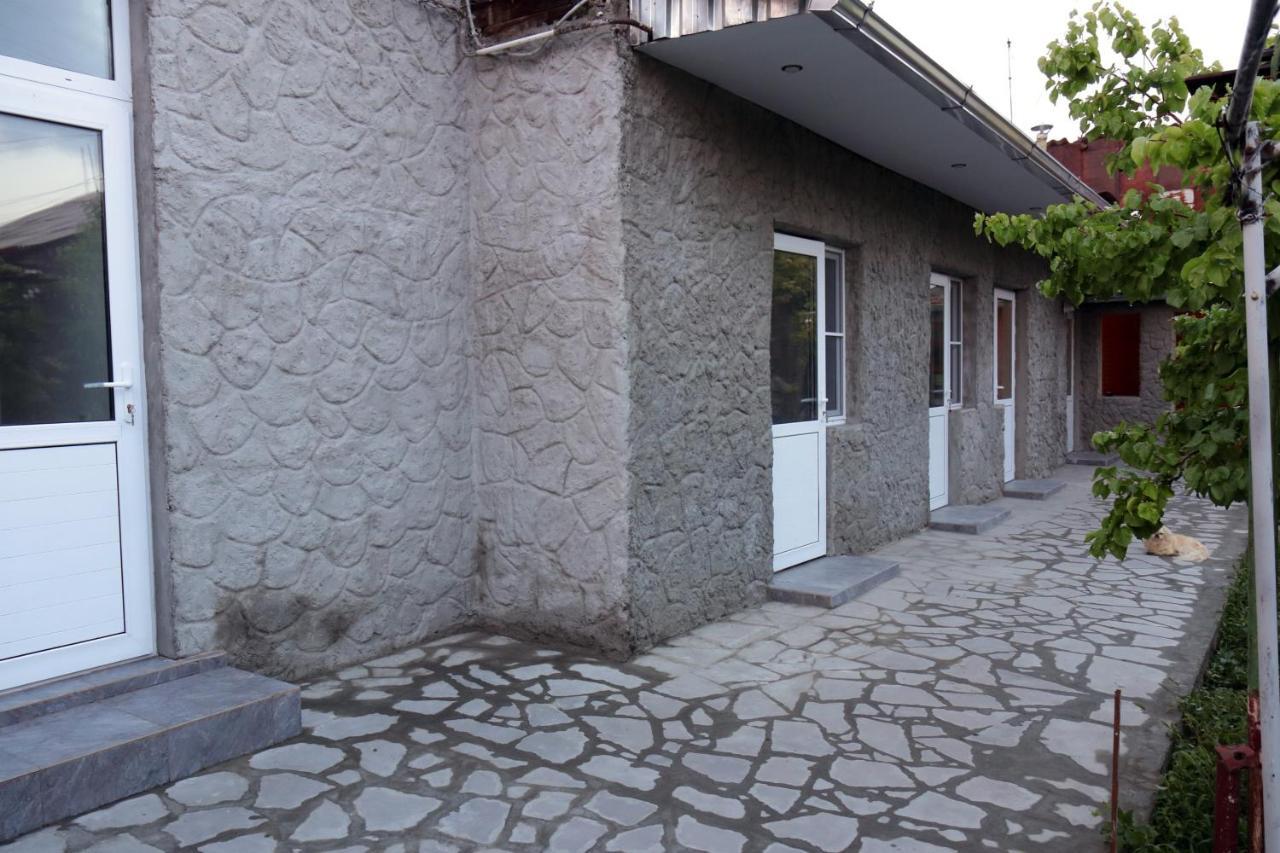 Vanand Guest House Ґюмрі Екстер'єр фото