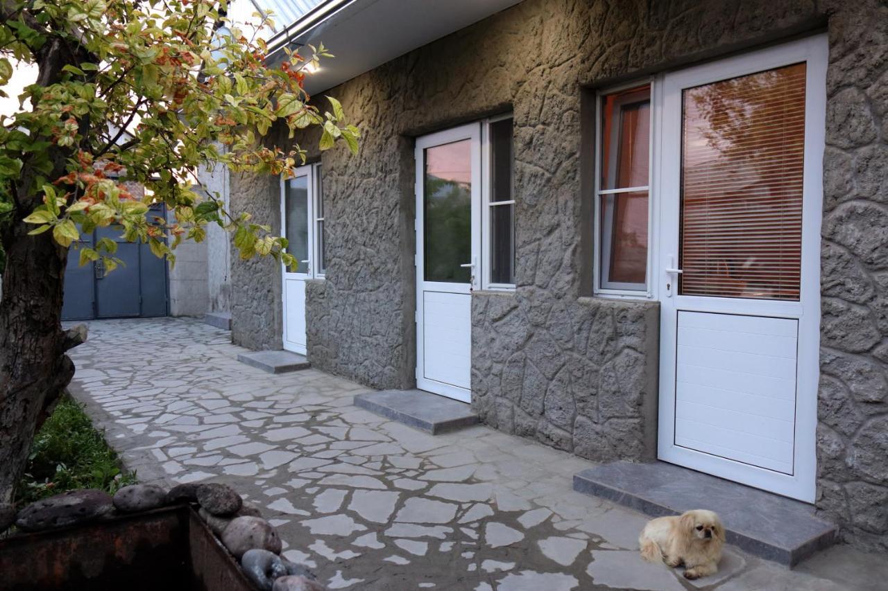 Vanand Guest House Ґюмрі Екстер'єр фото