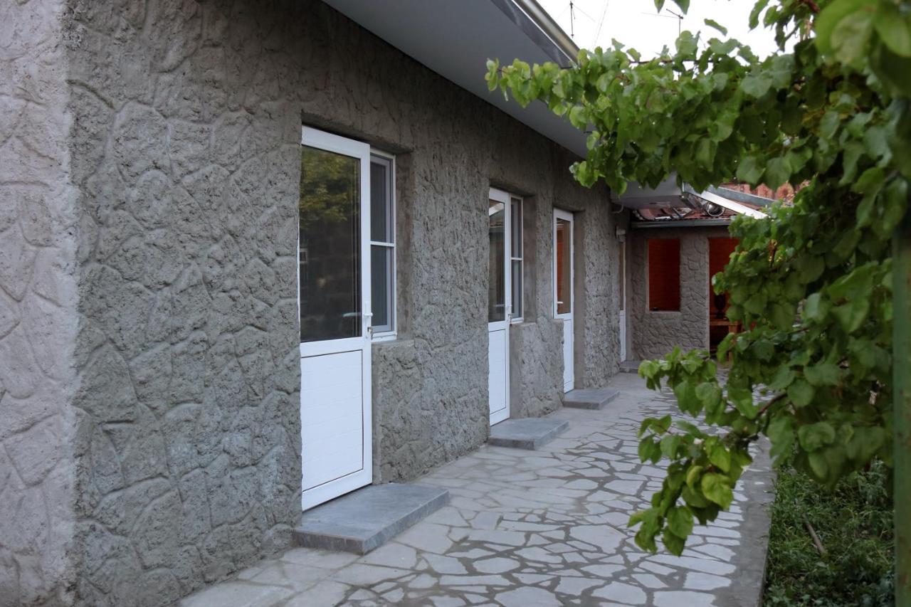 Vanand Guest House Ґюмрі Екстер'єр фото