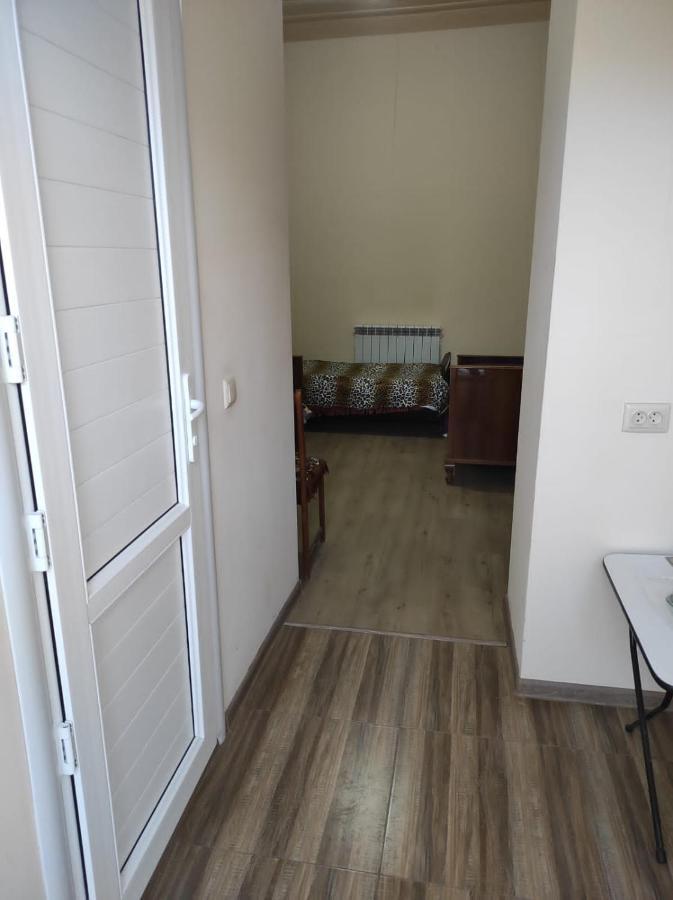 Vanand Guest House Ґюмрі Екстер'єр фото